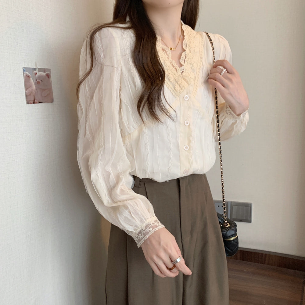 Vネックレースシフォンシャツ