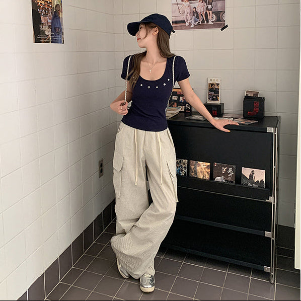 リベット付きTシャツ